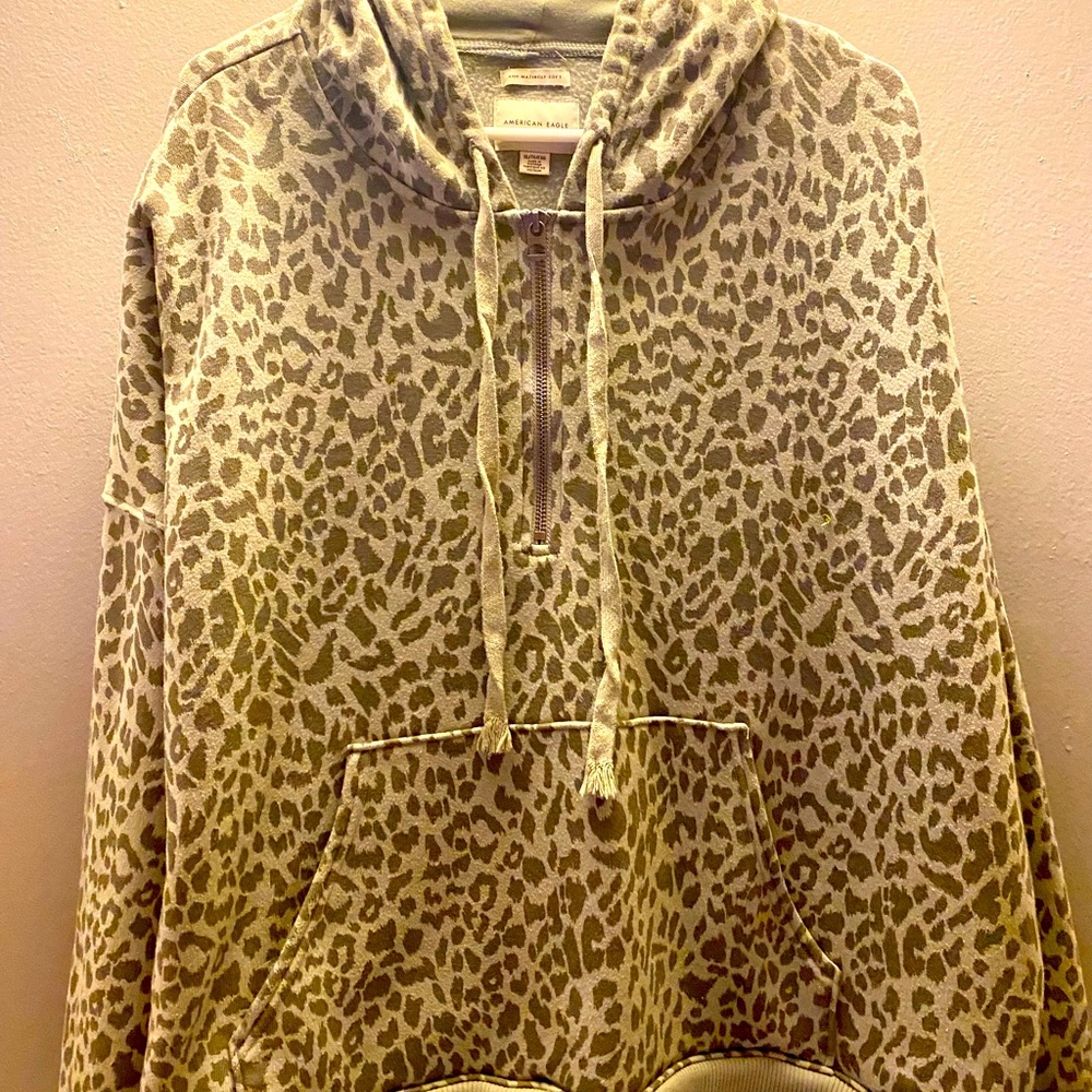 American Eagle sweatshirt